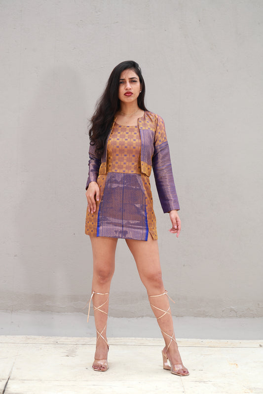 Cropped Full-Sleeve Blazer With Zari Embroidery